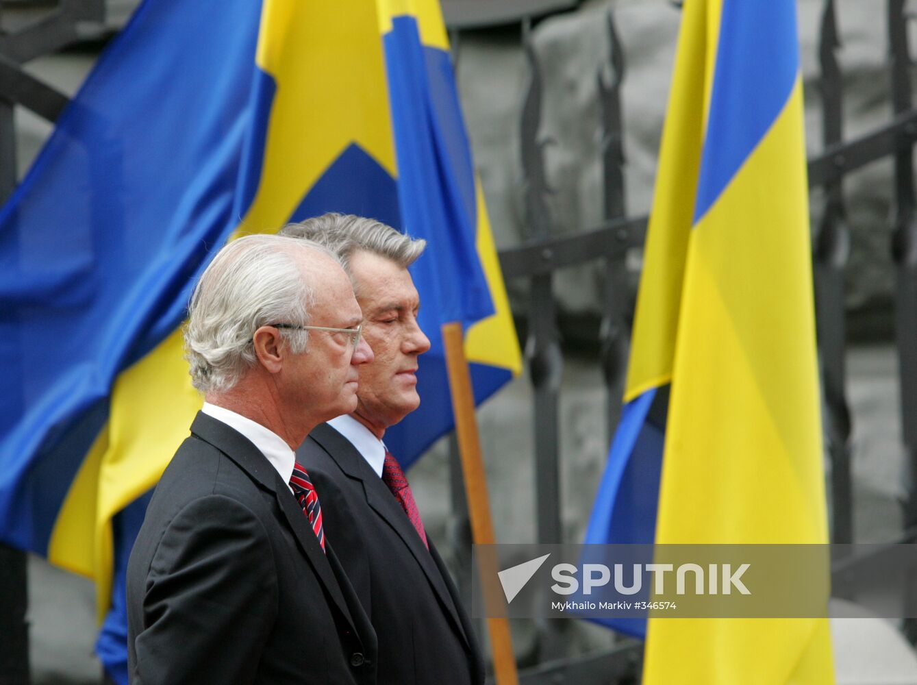 President Viktor Yushchenko and King Carl XVI Gustaf