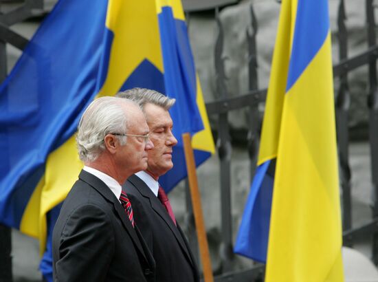President Viktor Yushchenko and King Carl XVI Gustaf