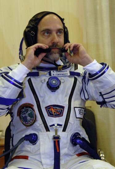 ISS Expedition 18 crew in training at Baikonur Space Center