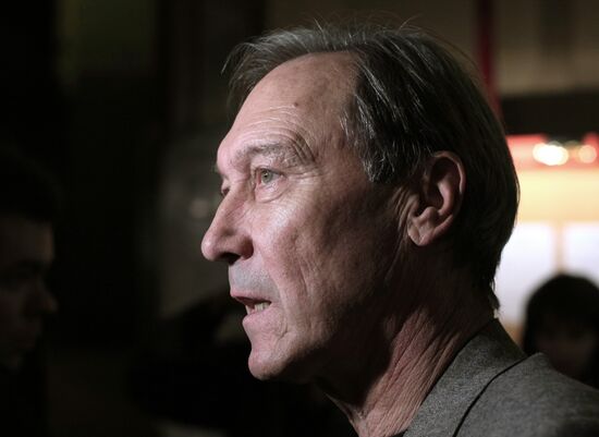 Lenkom actors meet before launch of new season