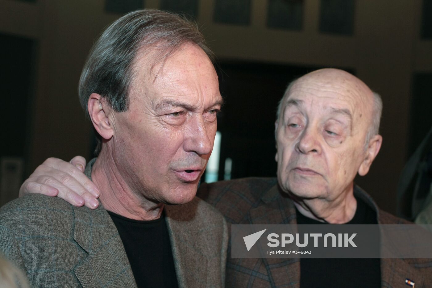 Lenkom actors meet before launch of new season