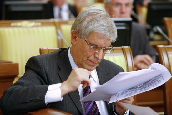 Government session October 1