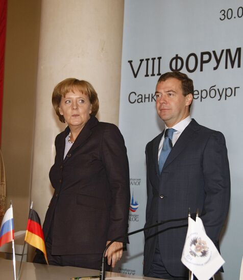 President Dmitry Medvedev, Chancellor Angela Merkel