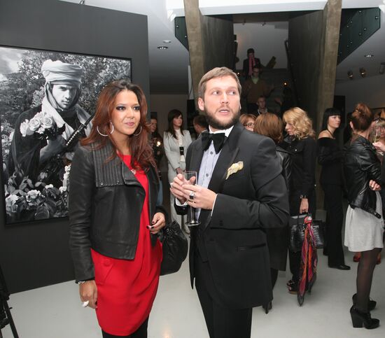Opening of Golden War exhibition by Pyotr Aksyonov