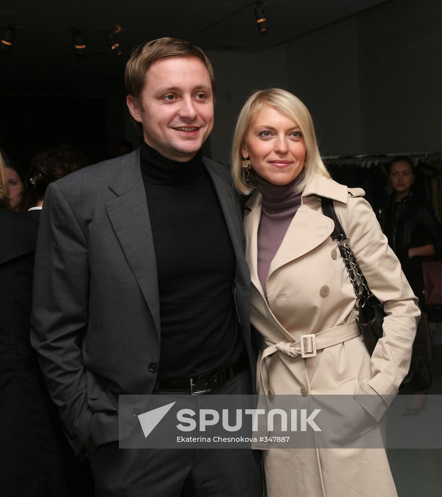 Opening of Golden War exhibition by Pyotr Aksyonov