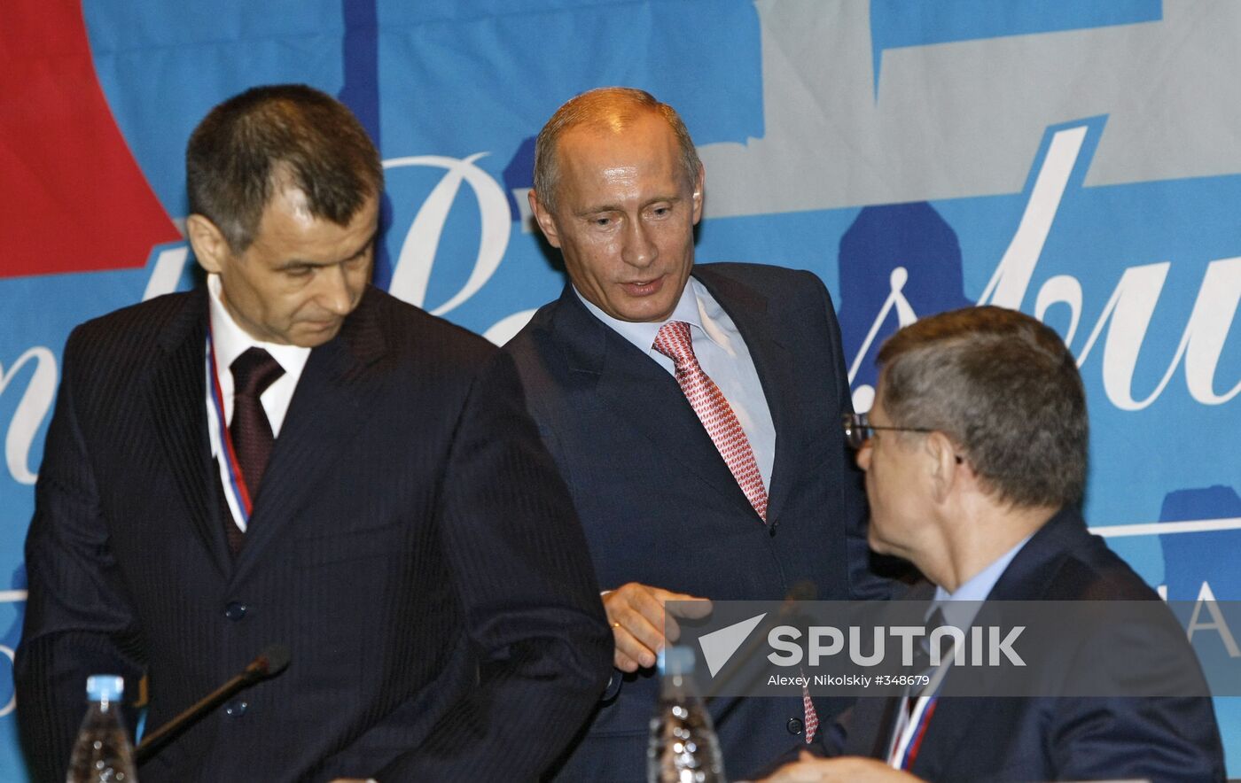 Vladimir Putin visits St. Petersburg