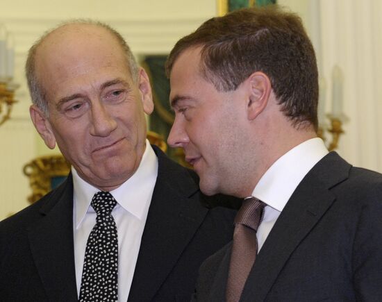 Israeli Prime Minister Ehud Olmert visits Russia