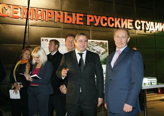 Vladimir Putin visits St Petersburg