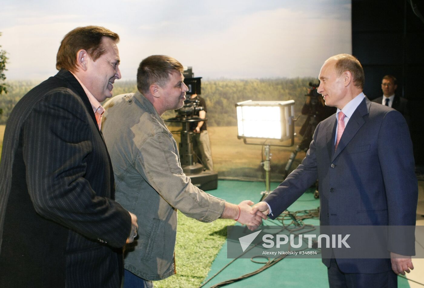 Vladimir Putin visits St Petersburg