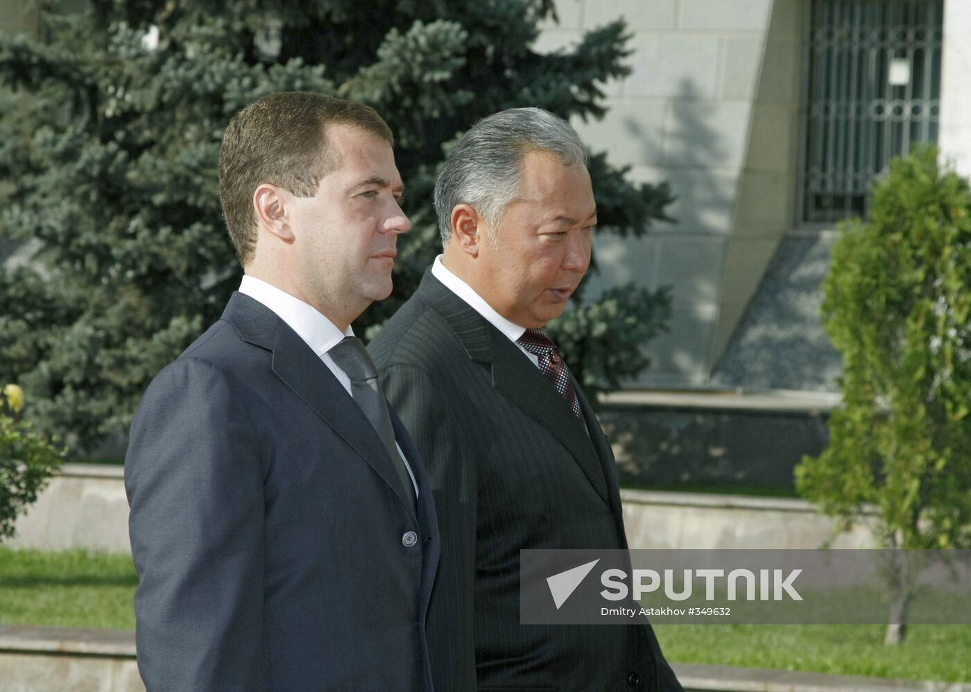 Dmitry Medvedev visits Kyrgyzstan