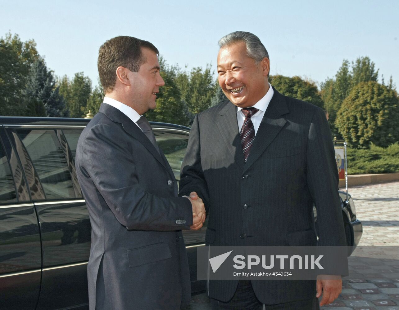 Dmitry Medvedev visits Kyrgyzstan