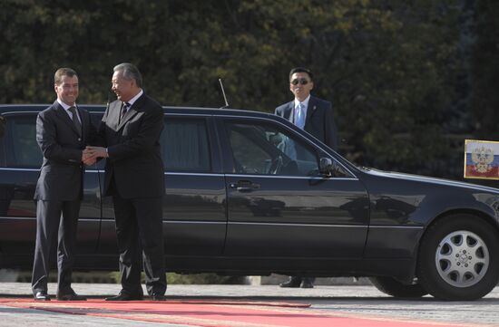 Dmitry Medvedev visits Kyrgyzstan
