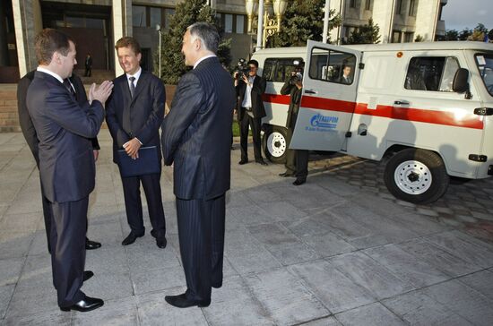 Dmitry Medvedev visits Kyrgyzstan