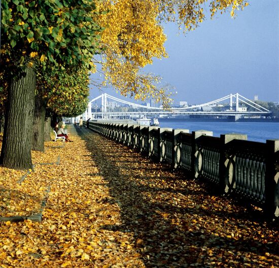 Fall-time in Moscow
