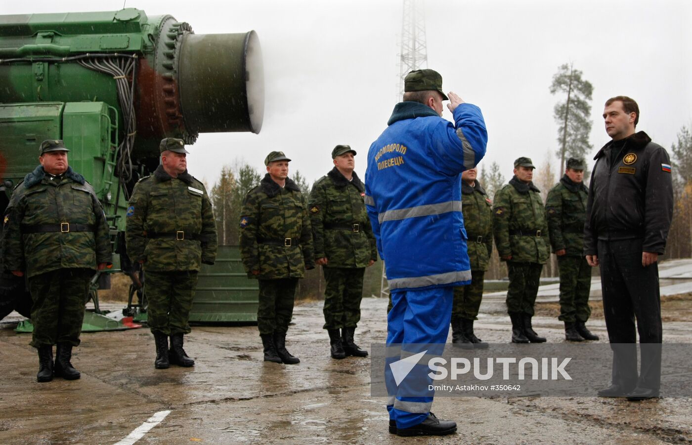 Russian President Dmitry Medvedev visits Plesetsk space center