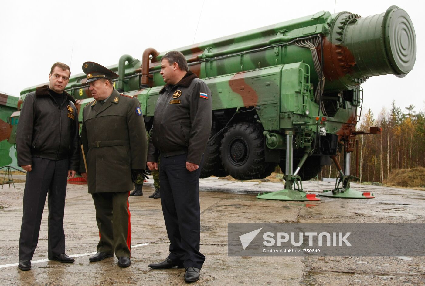 Russian President Dmitry Medvedev visits Plesetsk space center