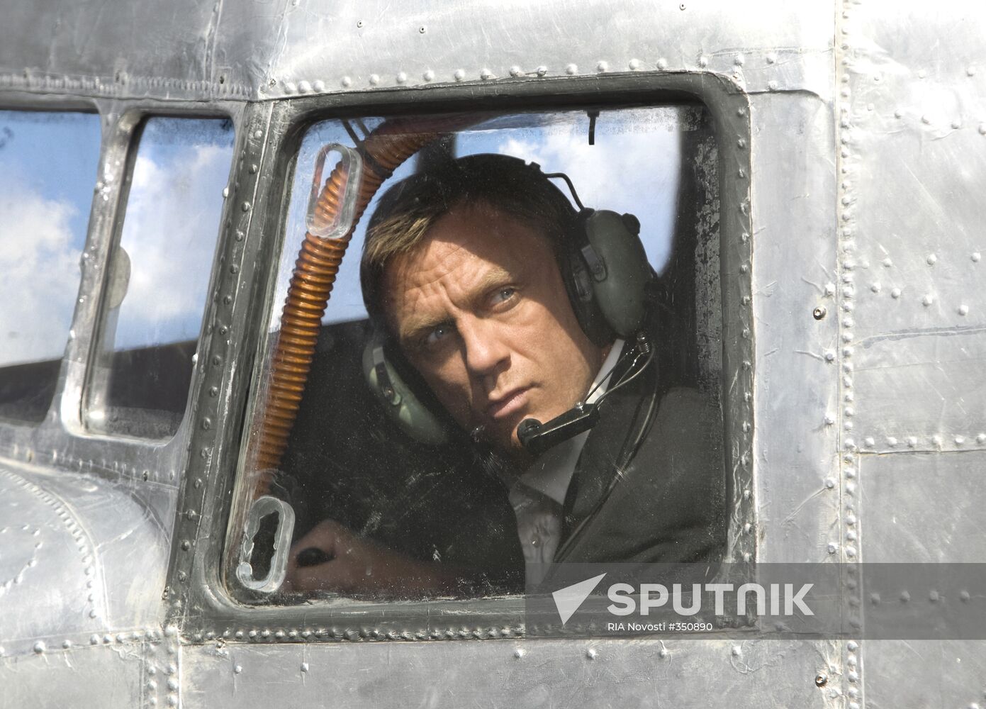 The movie "Quantum of Solace" presented in Moscow