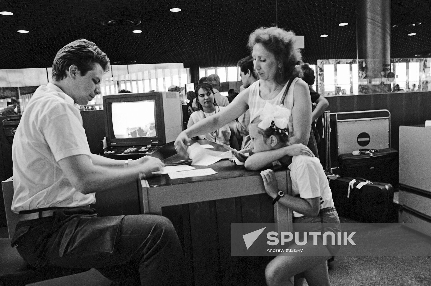 Customs check at Sheremetyevo-2 airport