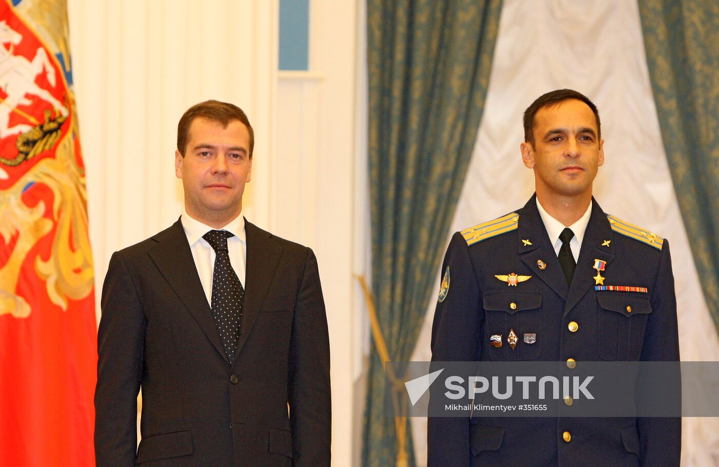 Russian President Dmitry Medvedev hands out state awards