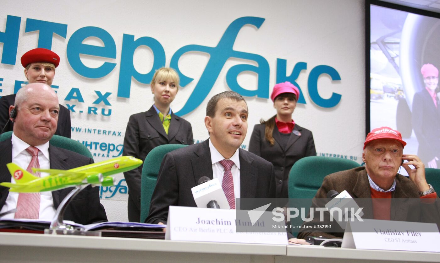 News conference given by the S7 Airlines management