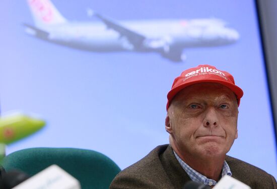 News conference given by the S7 Airlines management