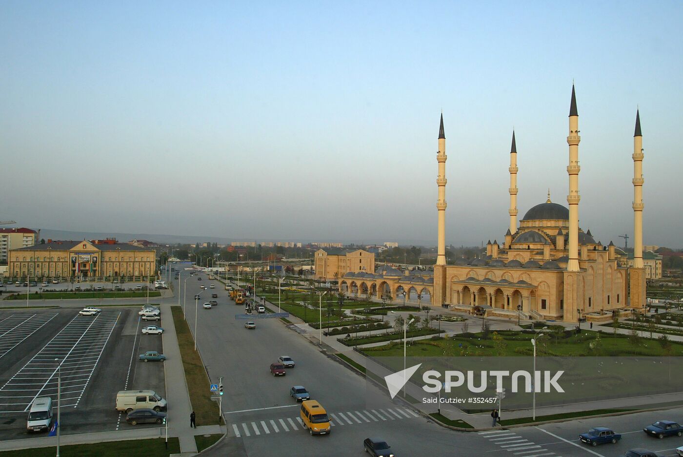 Europe's biggest mosque opens in Grozny