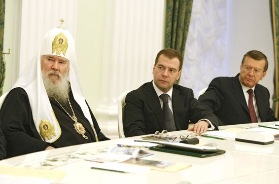 Dmitry Medvedev calls for rebuilding of New Jerusalem Monastery