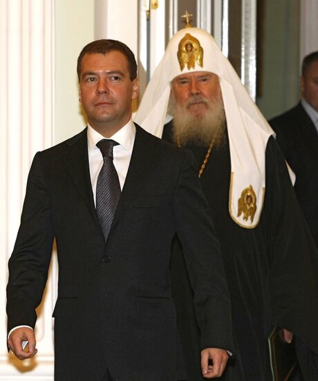 Dmitry Medvedev calls for rebuilding of New Jerusalem Monastery