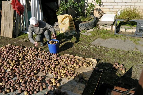 Countryhouse owners: gardening season over