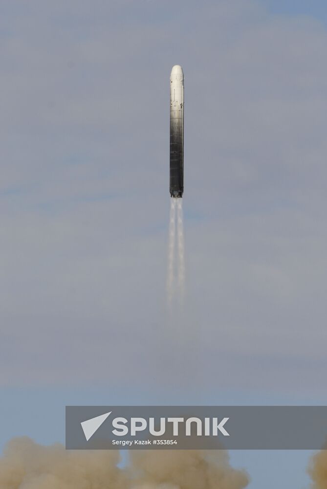 Launch of RS 18 ballistic missile from the Baikonur space center