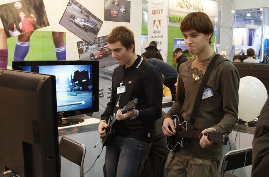 InfoCom 2008