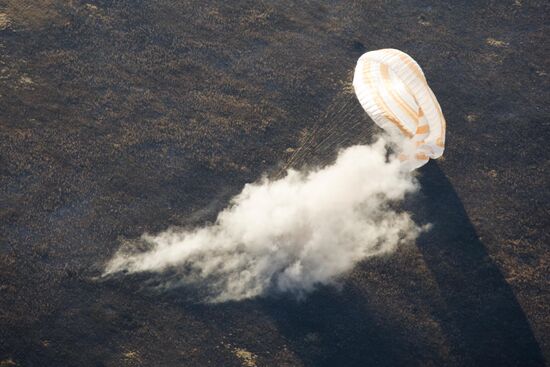 17th ISS expedition returns to Earth