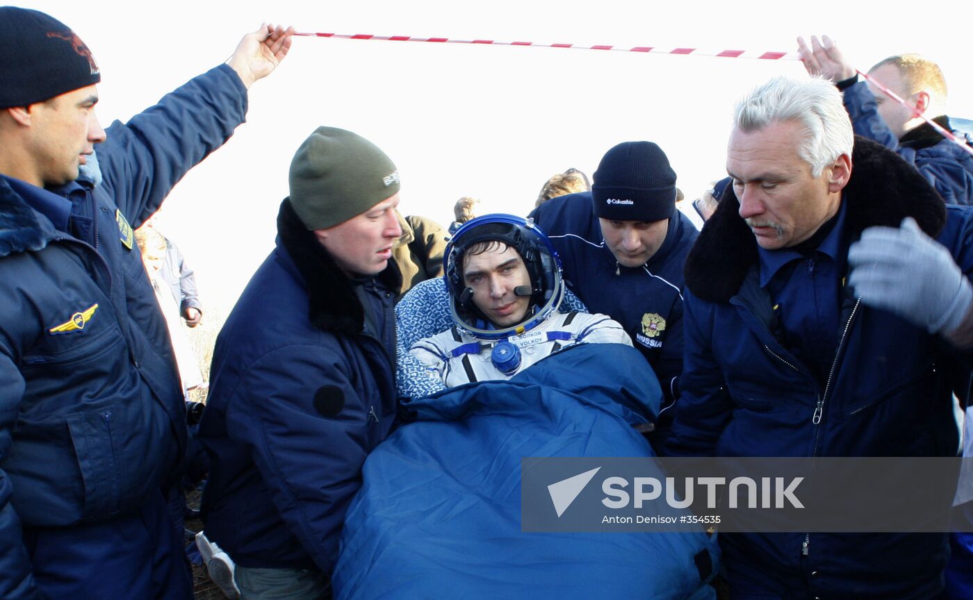 17th ISS expedition returns to Earth