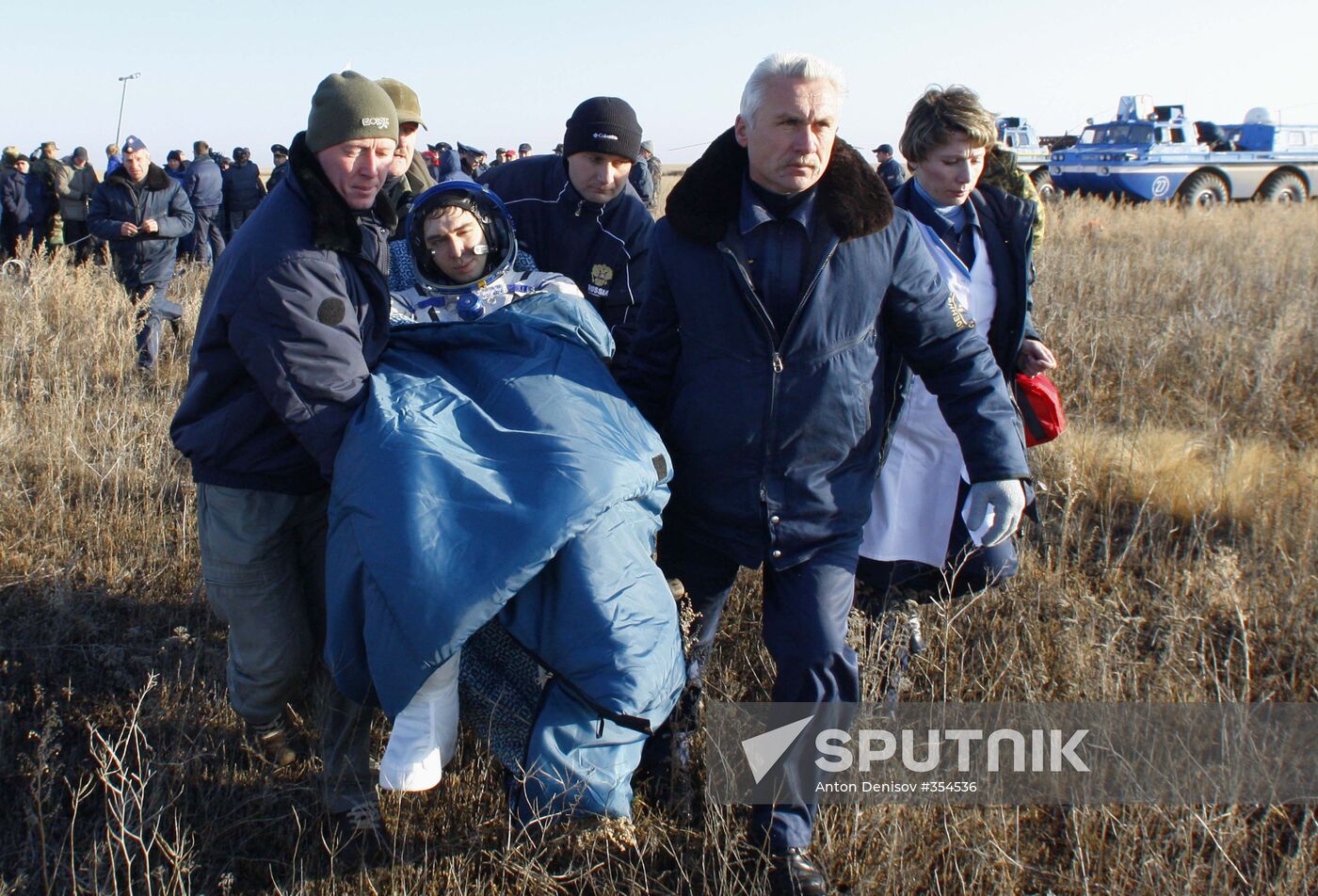 17th ISS expedition returns to Earth