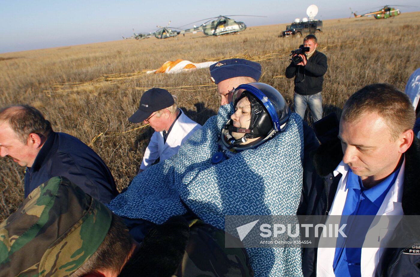 17th ISS expedition returns to Earth