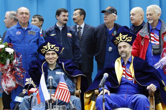 Return of the 17th mission to the International Space Station