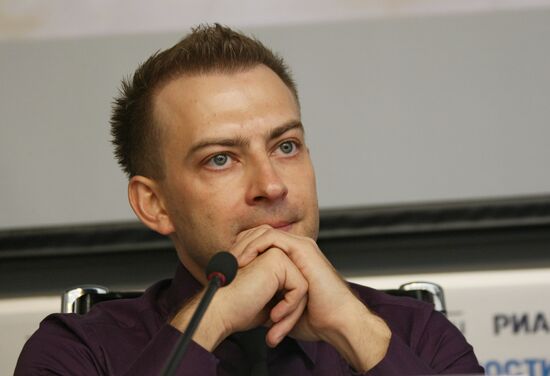 News conference on MTV Russia Music Awards 2008