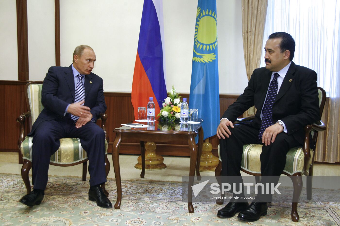 Russian prime minister meets with his Kazakh counterpart