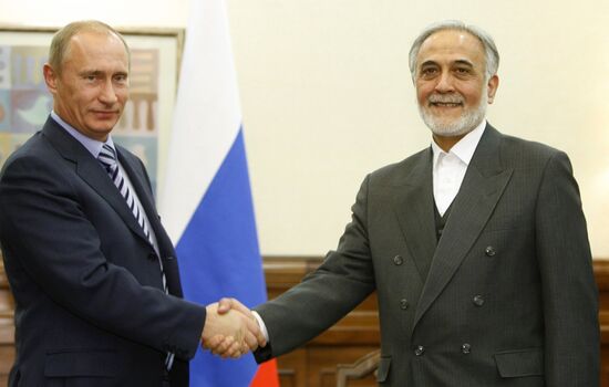 Vladimir Putin meets with Iranian Vice-President Parviz Davudi