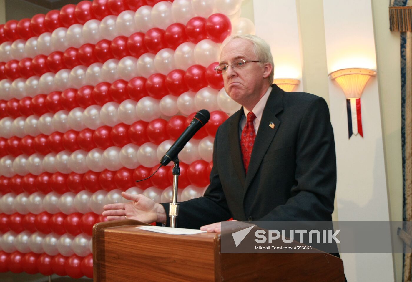 US Ambassador holds a reception in Moscow