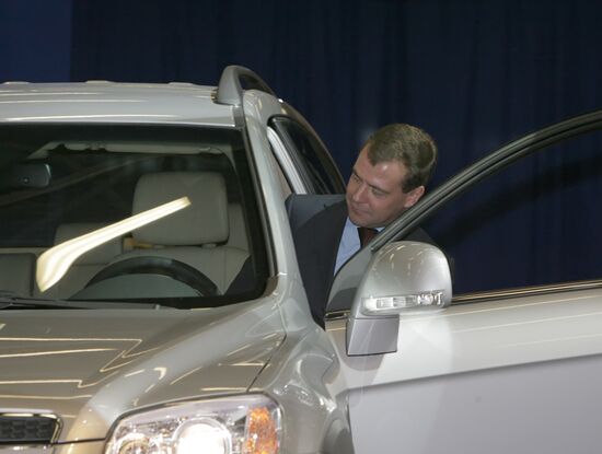 Opening new General Motors plant in St.petersburg