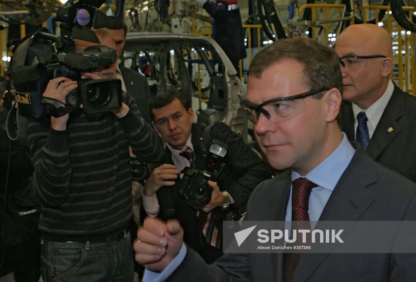 Opening new General Motors plant in St.Petersburg