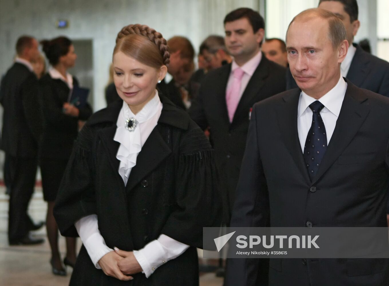 Vladimir Putin visits Moldova