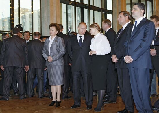 Vladimir Putin visits Moldova