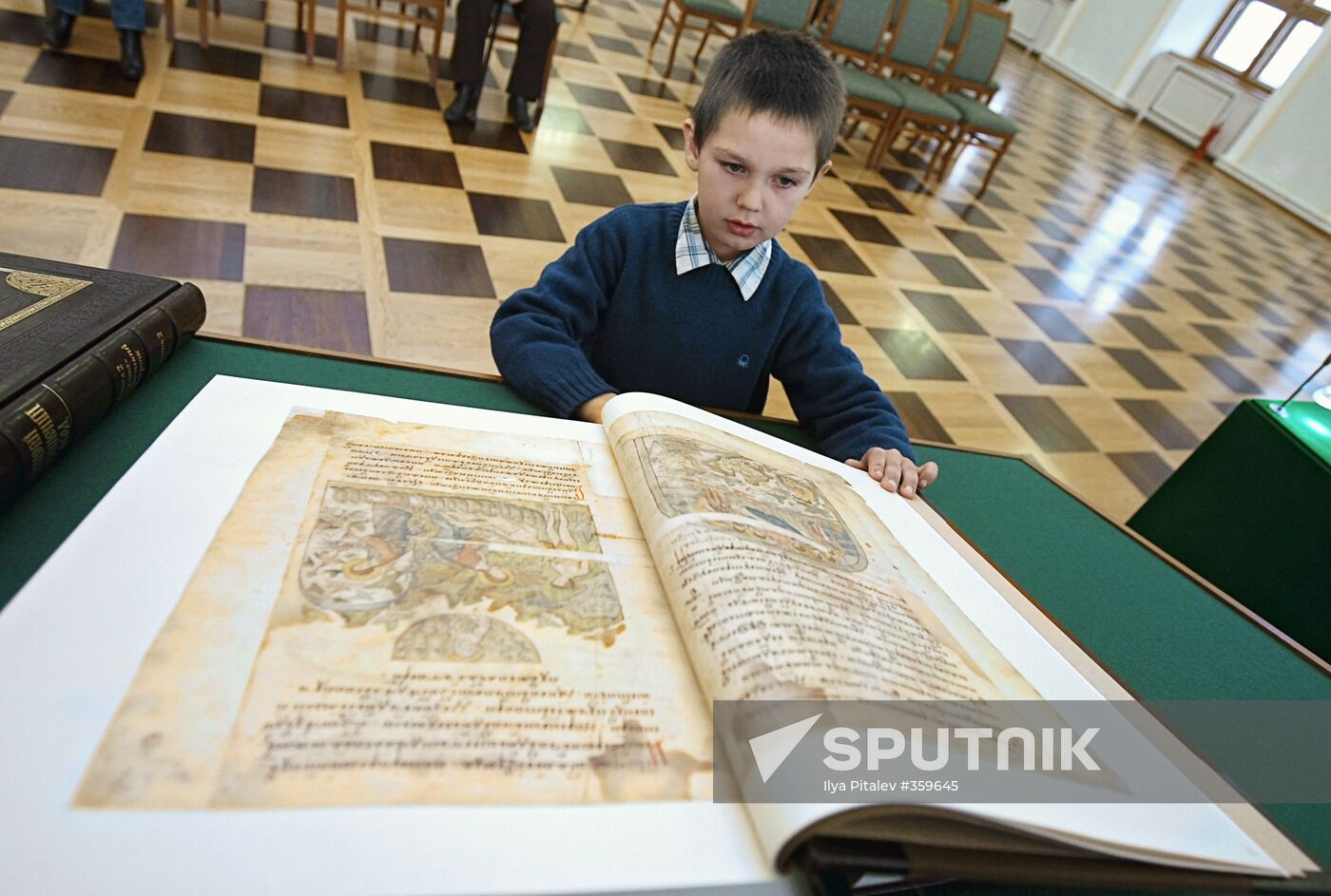 Ancient Manuscripts for Russian Children project