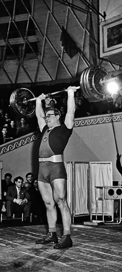 Yury Vlasov