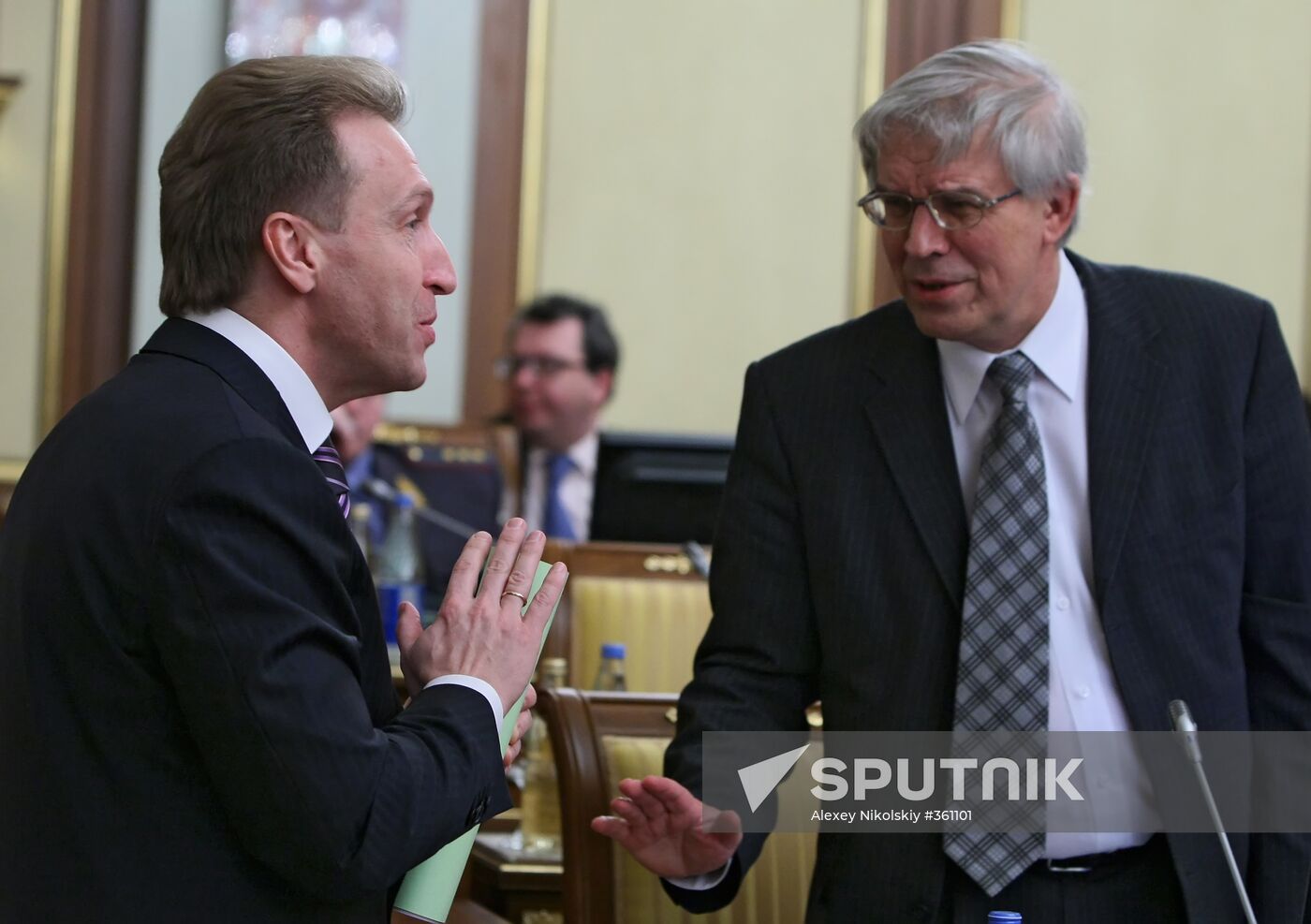 Government meeting, November 27