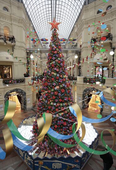 New Year decoration in GUM