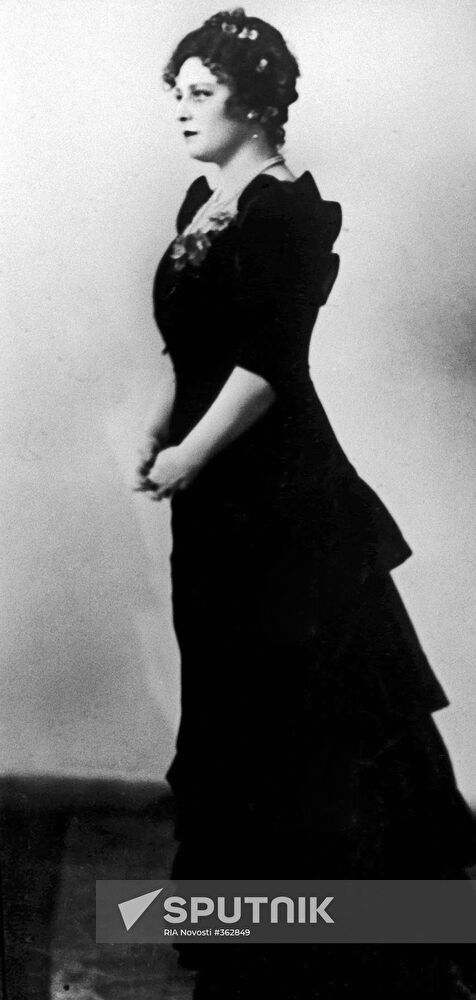 Actress Alla Tarasova