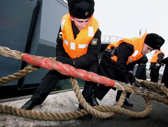 People see off Russia's Pacific Fleet ships